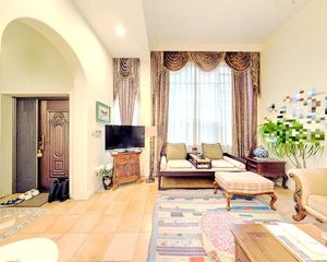 联排别墅 朝南带花园 诚心卖