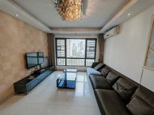 精装三房 总价5字头 看到都送 荣和山水绿城