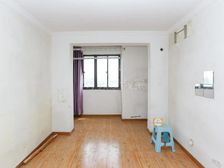 近地铁,全明边套,低总价两房。