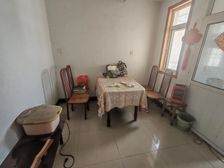 景光小区 2室1厅 南 简装