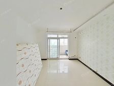 顶楼带阁楼,一手动迁 ,园西+川中,小区中间位置,交通便利