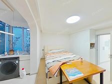 一梯两户,中间楼层,采光好,精装修,拎包住,近长清站,随时看