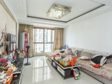 地0铁口 九龙雅苑3室精装 价格带车位 5楼好楼层 南北通透