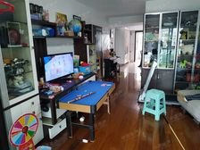 品质小区,环境优美,诚意出售,精装好房