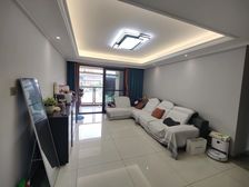 富力院士廷一期4室2厅2卫南朝向215.0万元/套出售