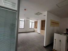 凯景大厦 精装带一个隔断 可以季度付