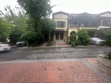 新上 奥山别墅 2加1联排端头 内圈位置 朝南 看房方便