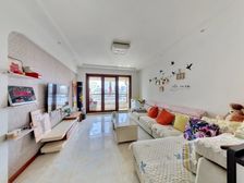 四季花城三期洋房,精装修,二楼带南北双露台