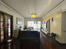 东方新世界花园 4 房 172.01 方 近地铁 交通便利