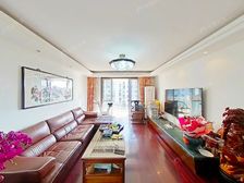 新上花园洋房!依山傍水!南北通透、双卫全明!欢迎随时洽谈!