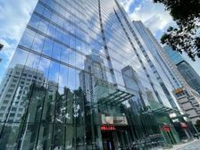 东风路一线路面铺.首层拖二、三楼.可分租.精装修多间隔