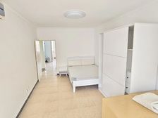 10号线潘家园站地铁口,松榆西里两居室 东西 朝向,满五年