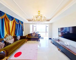 临近东坝3号线 东坝·龙湖天璞·4室·2厅三面见光顶楼复式