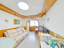 房东改价诚售,+进/才北,位置安静,非顶楼。