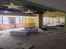 吾悦广场御龙湾1313平商铺办公 层高3.3米 配套完善