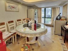 华泰剑桥莱恩河畔别墅5室2厅3卫南朝向600.0万元/套出售