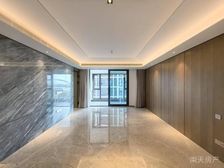 江皓府4室2厅3卫南朝向1080.0万元/套出售