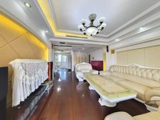 春江花城 四房户型 全新保养 实地拍摄楼层位置好 诚售