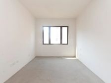 新出 急卖(毛坯大平层4房4卫) 三井万达旁 雅居乐星河湾