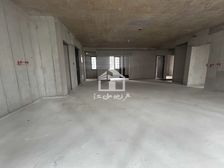 1梯1户大平层189平南北通透毛坯四居 冠江墅中层340万