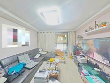 绿地崴廉公寓·买一层+一层 带车位 位置好 诚心卖