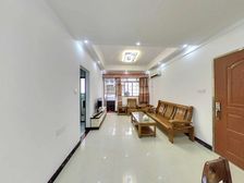 三角楼 3 房 72 方