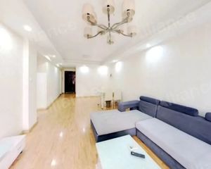 采光充足,配套设施齐全 近地铁二号线,户型方正