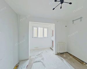 科技园区!总部基地!广安康润家园西区!2室1厅!