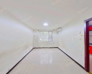 东坝金泰丽富嘉园南院 南北通透小区中心近地铁、近商场、近公园