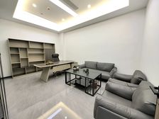 280平业主办公室出租仅40元高层高视野高挑4.5米配齐用品