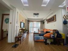 中楼层电梯两房,户型方正,南北双阳台。