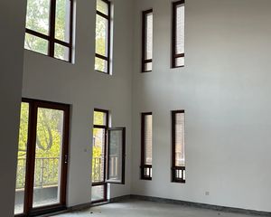维拉小镇溪园5室2厅4卫南朝向1200.0万元/套出售