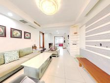 彩虹国际,楼层好,近,交通方便,生活设施齐全。