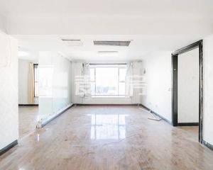 金隅国际 东南两居室 可变三居室 双卫 正对南湖公园