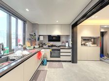 东湖花园顶加阁 印象城旁 清爽装修