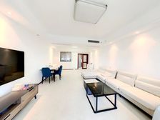 来福士旁汇豪东区 中庭位置10楼采光好三开间朝南 看房有钥匙