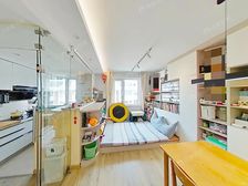 清流捡皮夹两房+可拎包住+世博轴心区