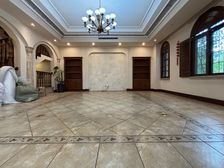 端户别墅 龙湖蓝湖郡西岸六组团 七房精装带大花园