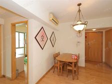 二梯四户,南北通透,卫生间全明,近地铁,繁华地段,刚需好房