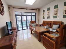 翡翠园二期 电梯4楼 精装修小区中心位置