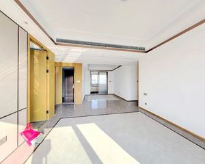 弘阳新希望长粼府 4室2厅 南 精装