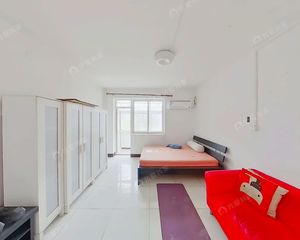 大井胡同南北两居中间楼层 公园南门 看房随时