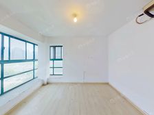滨江 钱塘春晓花园 双 毛坯未住过南北全明格局中间层 带车位