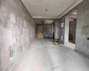 宝龙雅戈尔江汇城2室1厅1卫南朝向115.0万元/套出售