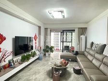 年轻时尚,4室,观景房,落地大飘窗,采光视野很好