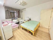 嘉多丽园东南北电梯三居满五年价钱合适,紧邻地铁14号线十里河