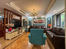 巴南区 阳光100阿尔勒二期 四房 205万