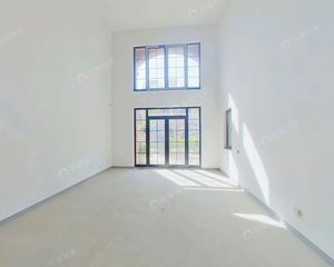金隅上城郡A户型联排别墅,双产权车位,毛坯,看房有钥匙