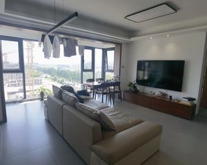 云玥星著花园3室2厅2卫南朝向200.0万元/套出售