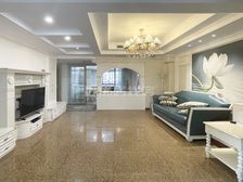 东盟商务区 低密度洋房 电梯2楼 豪华装修五房